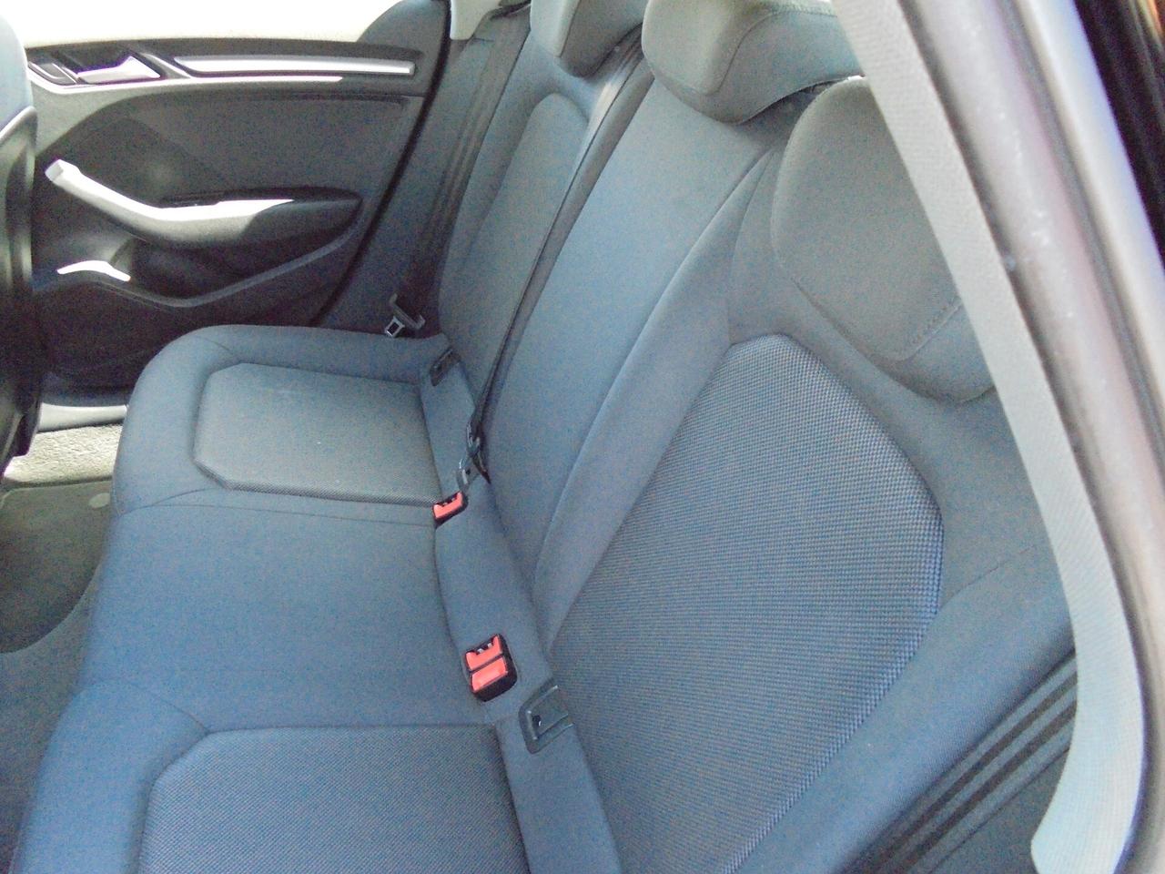 Audi A3 SPB 35 TDI S tronic Business