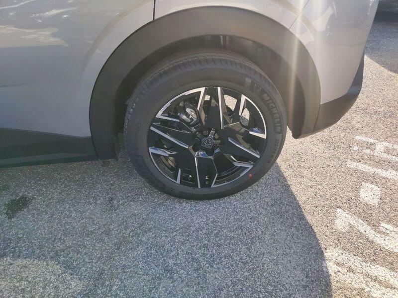 Peugeot 3008 II 2021 1.2 hybrid 48V GT 136cv e-dcs6