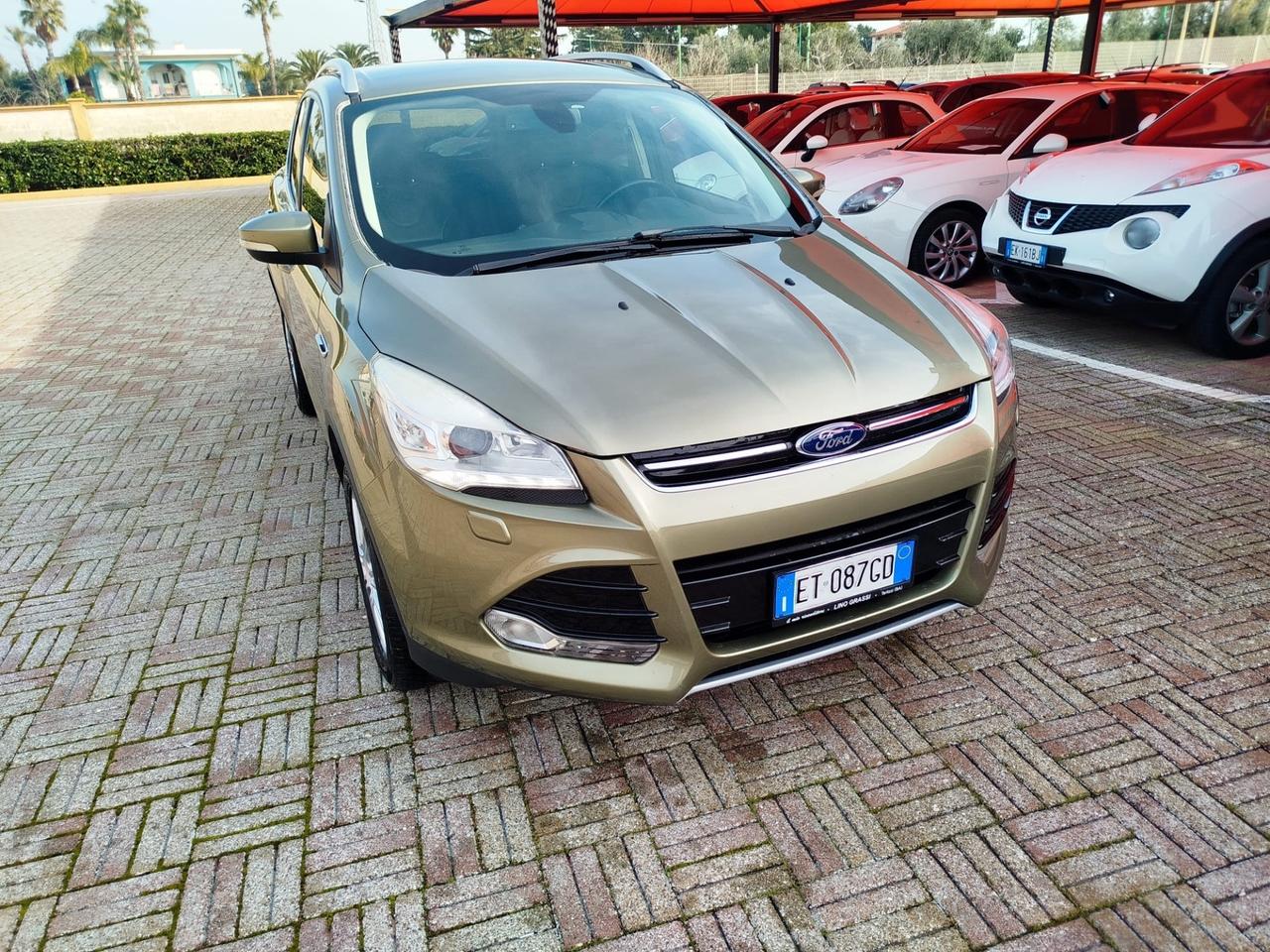 Ford Kuga 2.0 TDCI 140 CV 4WD Titanium