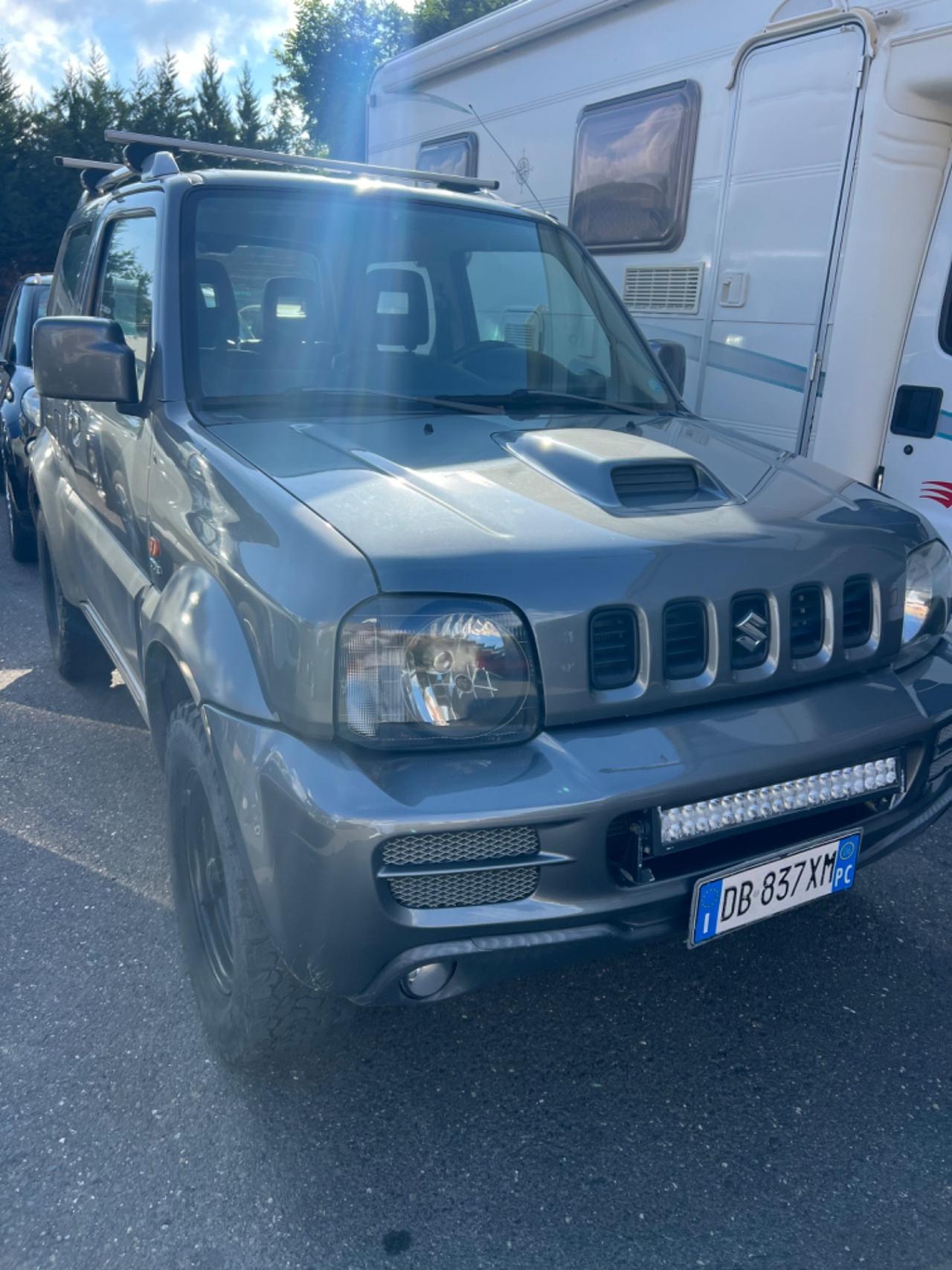 Suzuki Jimny 1.5 DDiS cat 4WD JLX