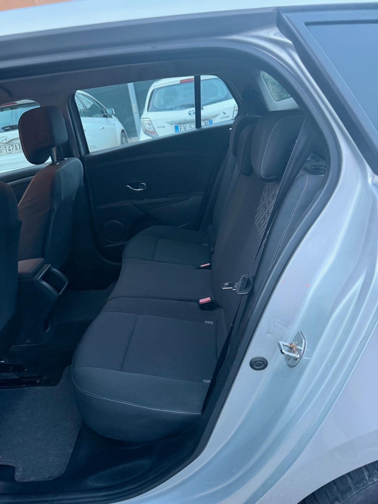 Renault Megane SporTour 1.5 dci - NAV. - NEOP. -