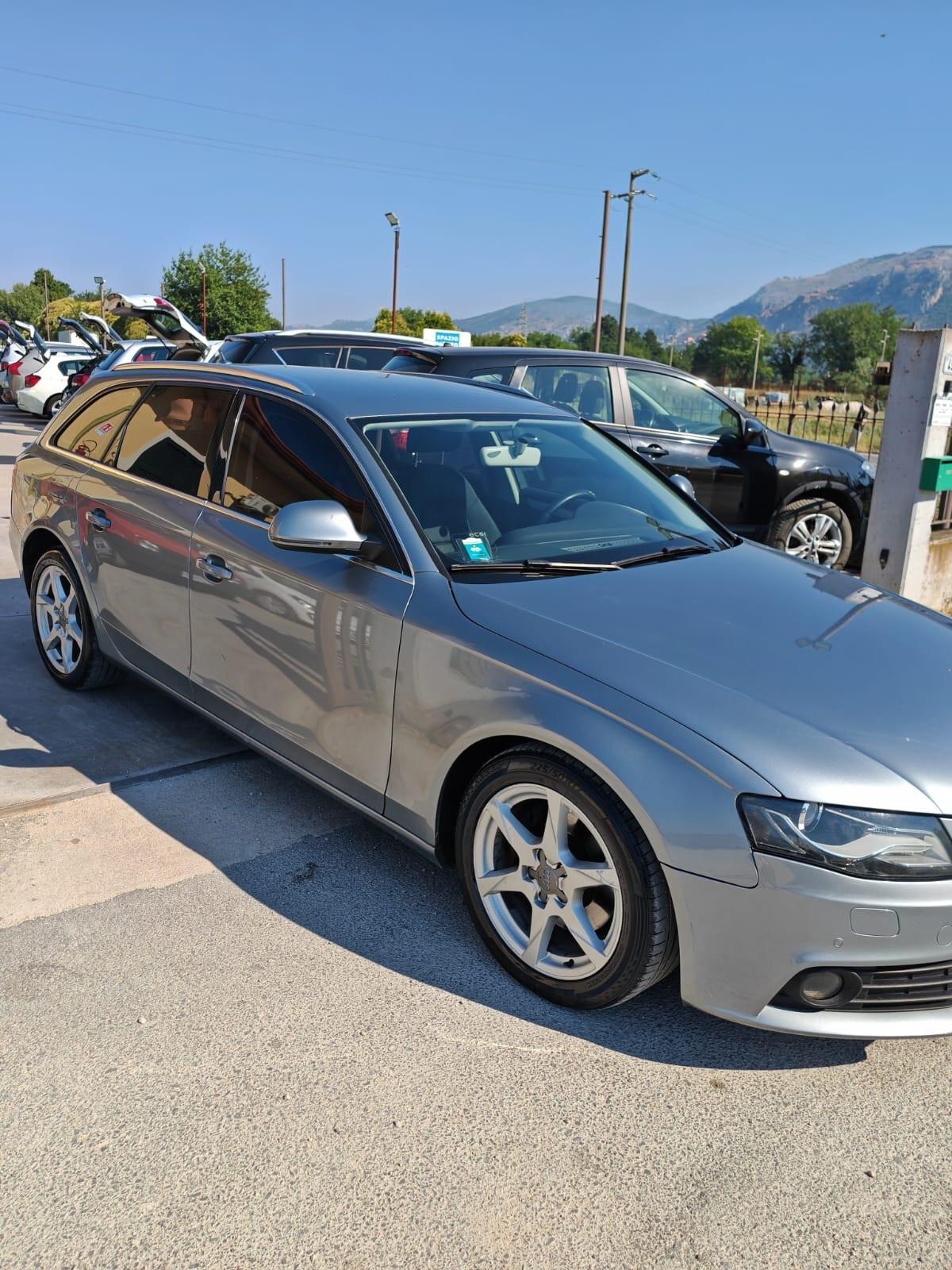 Audi A4 2.0 TDI 143CV frezione nuova