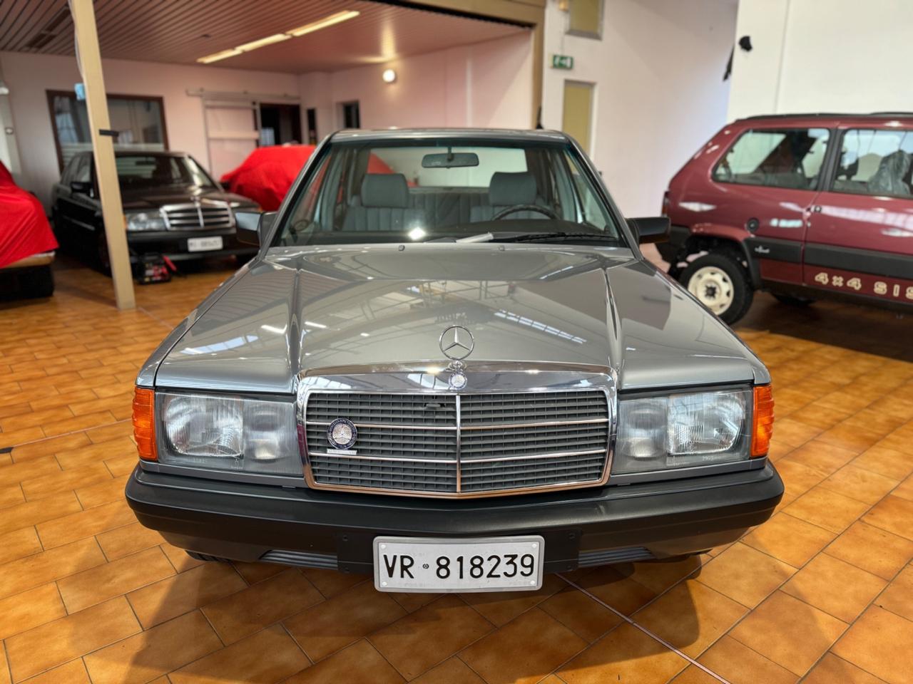 Mercedes-benz 190E 2.0 - ASI - Book Service