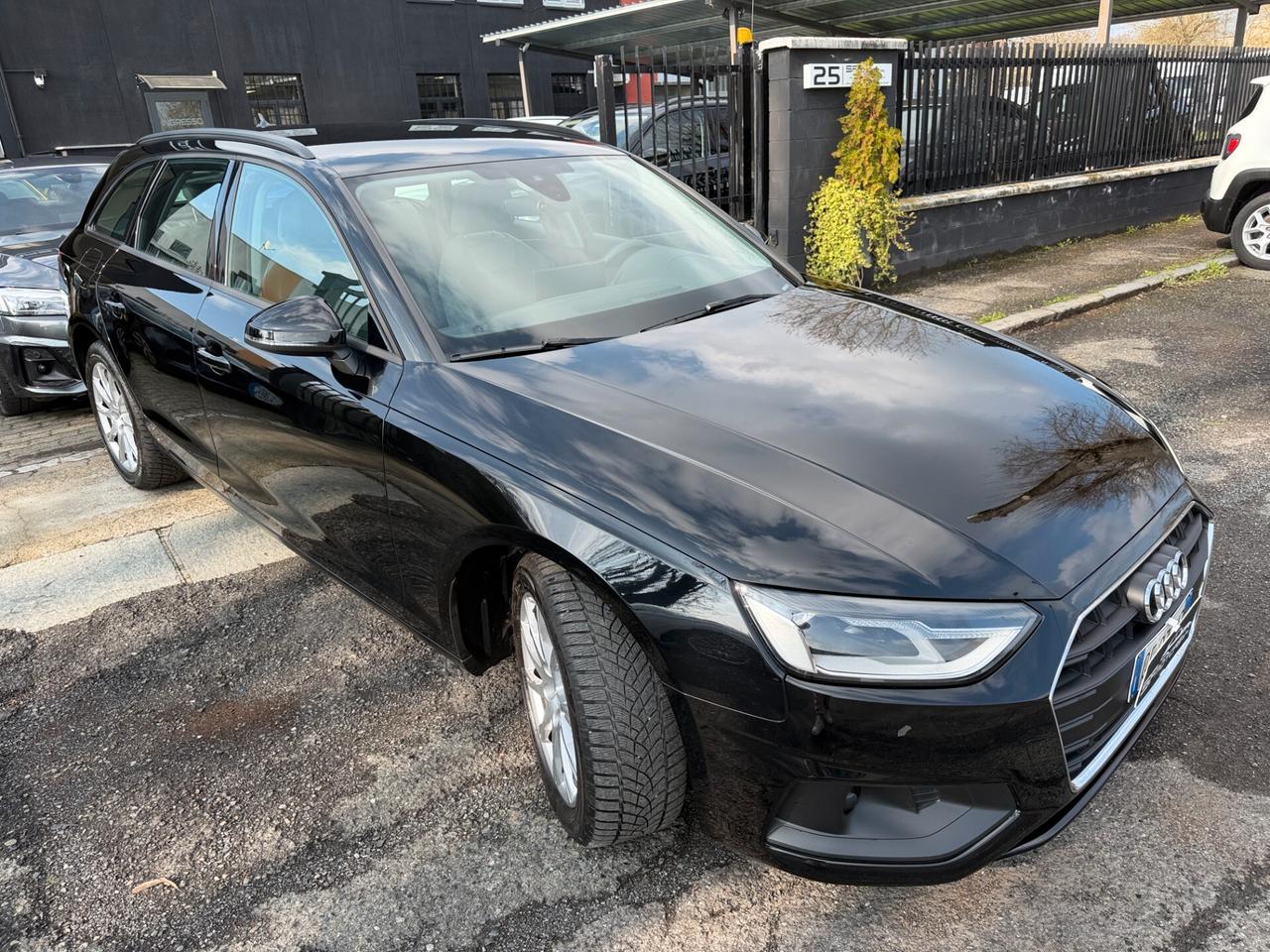 Audi A4 Avant 35 TDI/163 CV S tronic Business Advanced