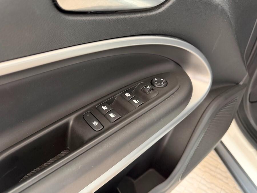 Jeep Avenger 1.2 Turbo 100 CV Altitude+GANCIO TRAINO+NAVI