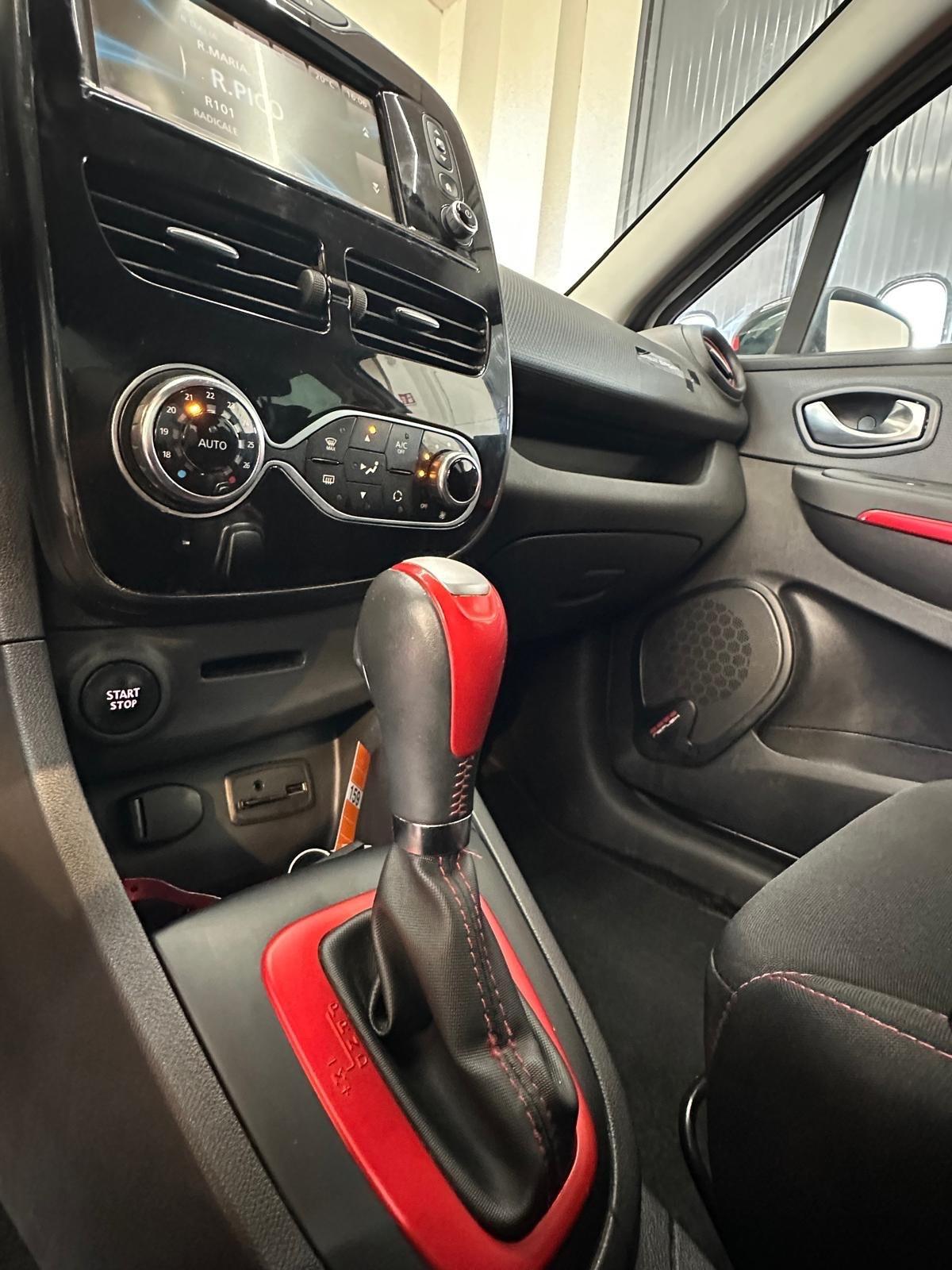 Renault Clio TCe 200CV EDC Start&Stop 5 porte Energy R.S.