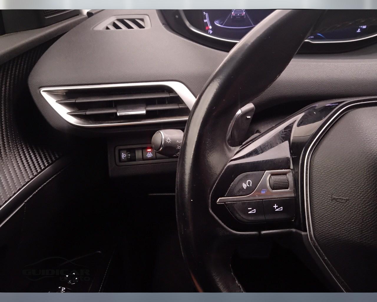 PEUGEOT 5008 II 2021 - 5008 1.5 bluehdi Allure s&s 130cv eat8