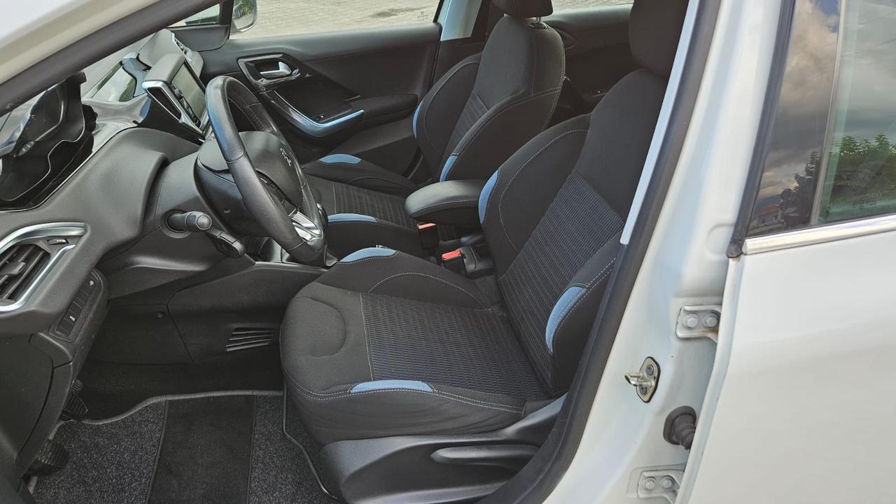 Peugeot 208 1.4 HDi 68 CV Allure EURO5B