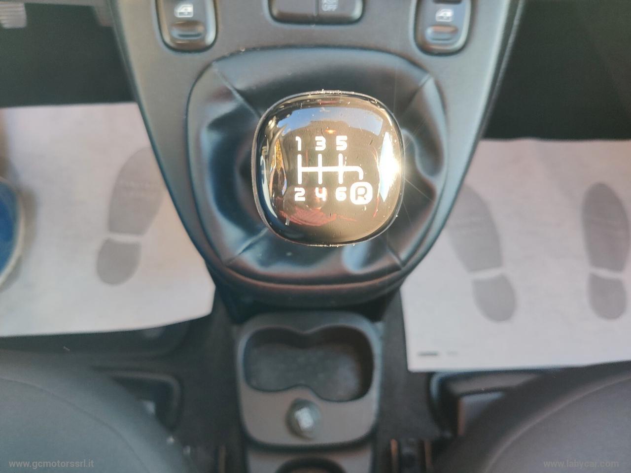 Fiat Panda 1.0 GSE S&S Hybrid Street Van 4 posti