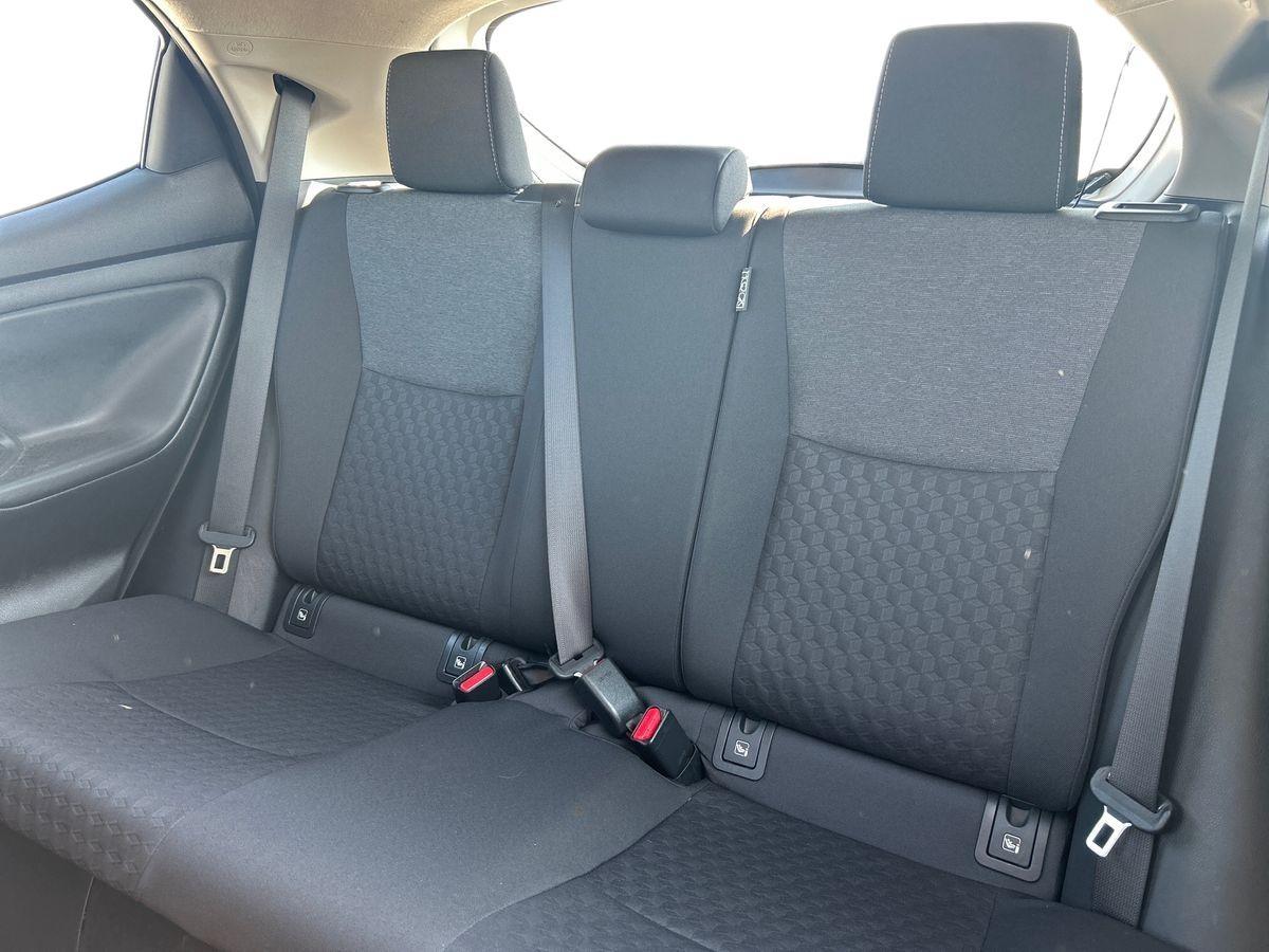 TOYOTA Yaris IV 2020 - Yaris 1.5h Active