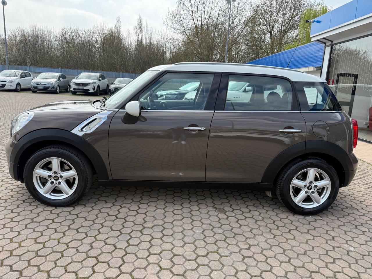Mini One Countryman 2.0 Cooper D Automatica ADATTA AI NEOPATENTATI