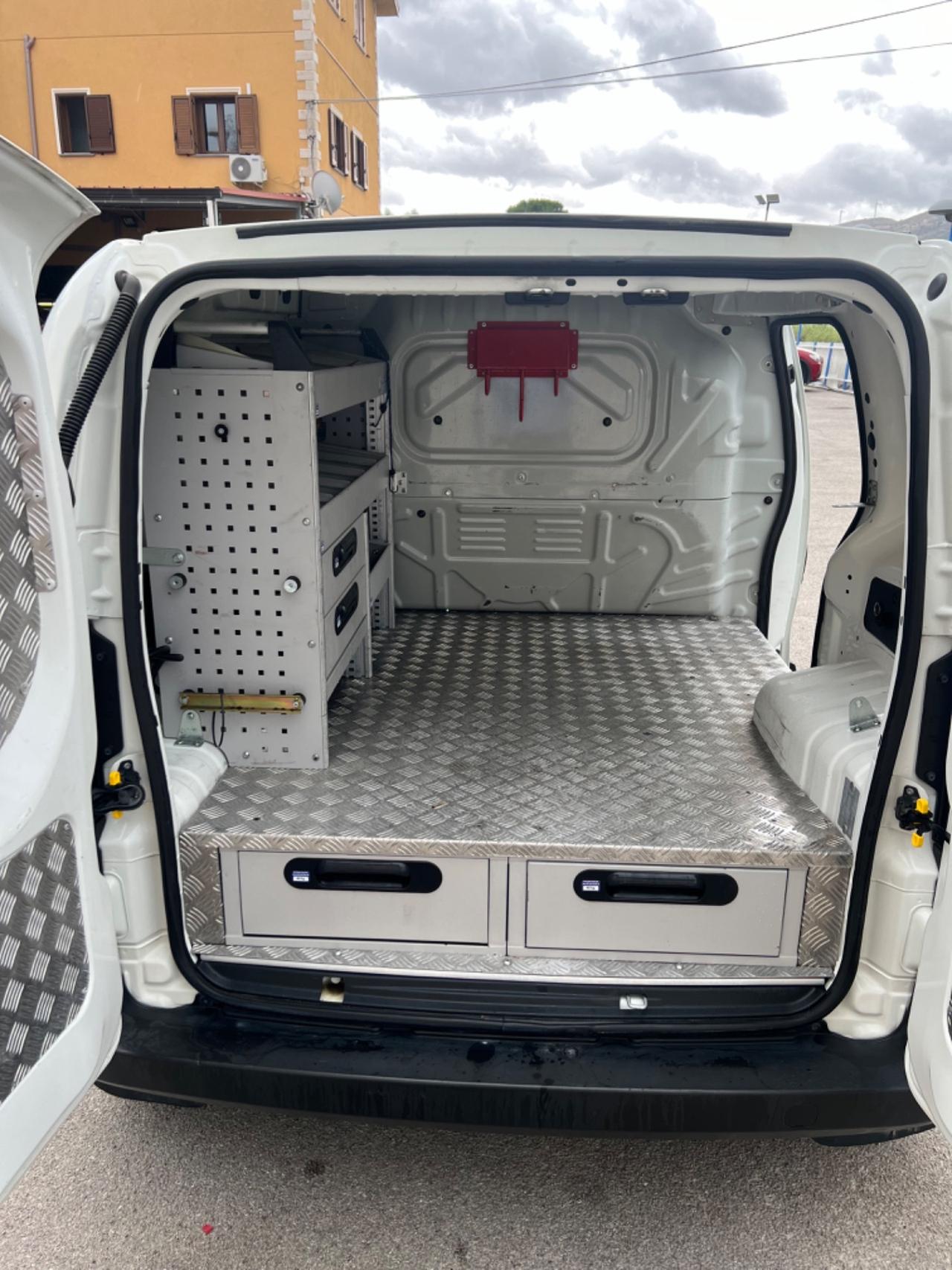 Fiat Fiorino Adventure 1.3 MJT 95CV