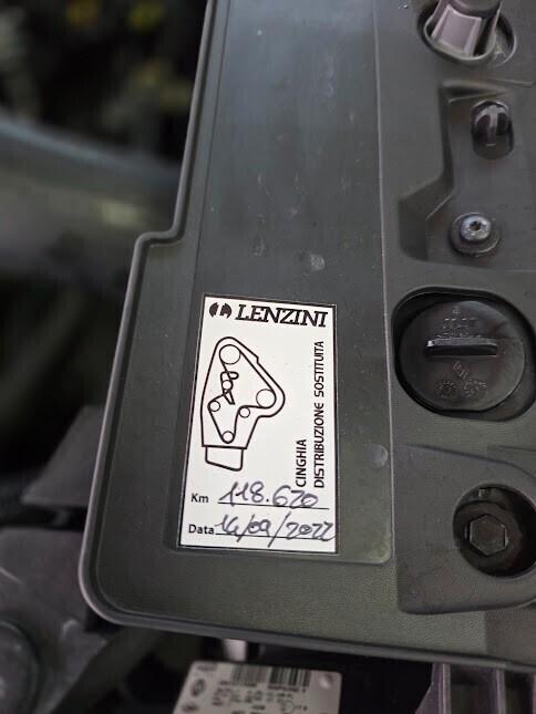 Renault Clio TCe 12V 75 CV 5 porte Moschino Zen