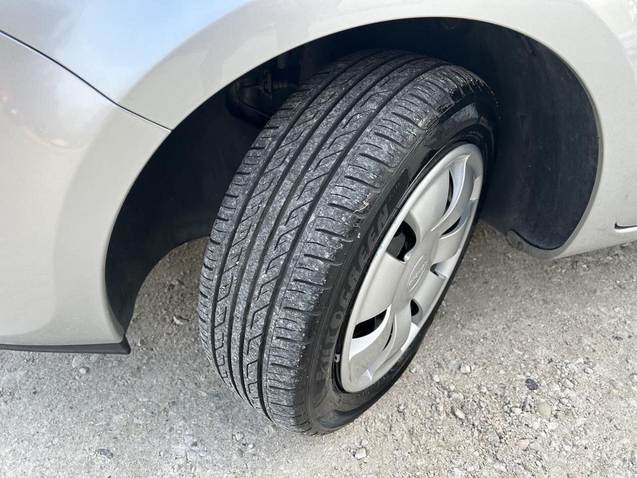 RENAULT CLIO 1.2 75CV GPL UNICO PROP. NEOPATENTATI