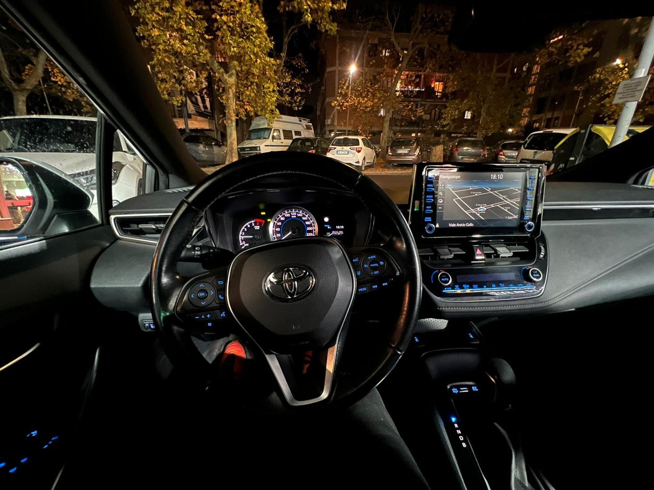 Toyota Corolla TS 1.8 Hybrid Business Tech