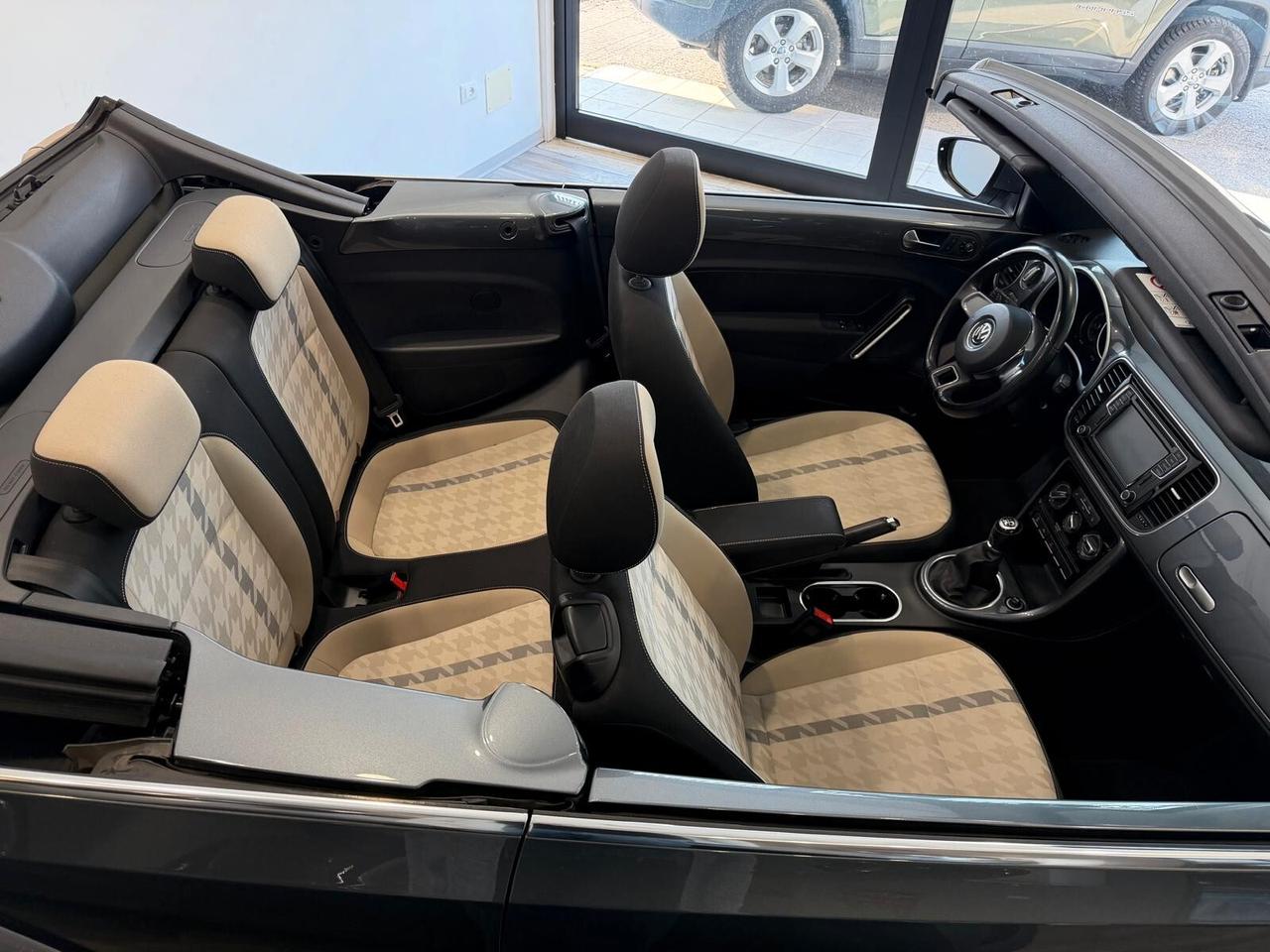 Volkswagen Maggiolino 2.0 TDI Design BlueMotion Technology cabriolet