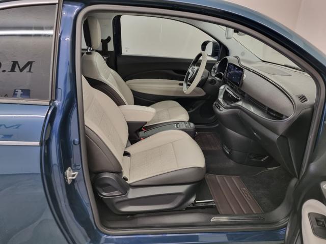 FIAT 500e Berlina 42 kWh La Prima