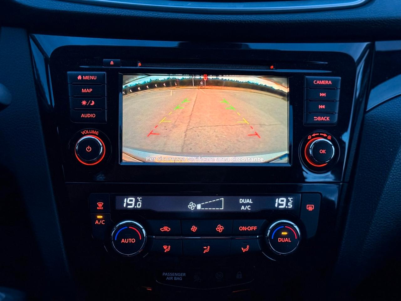 Nissan Qashqai 1.5 dCi 115 CV Tekna Garanzia 12 mesi