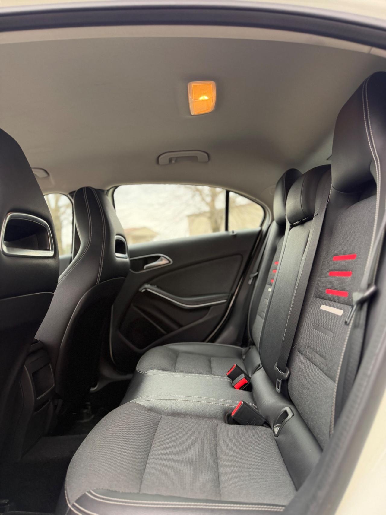 Mercedes-benz A 180 d Automatic Premium