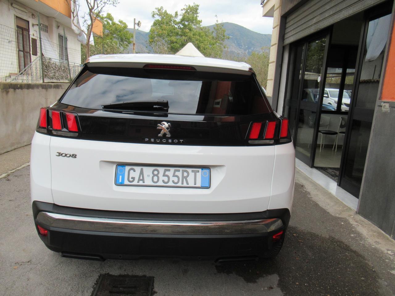 Peugeot 3008 BlueHDi 130 S&S Business