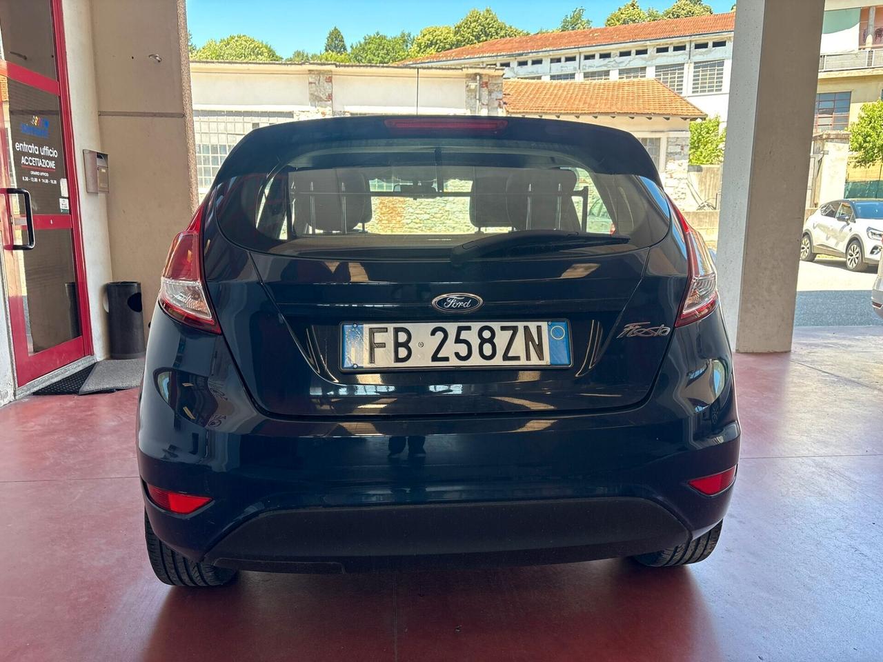 Ford Fiesta 1.5 autocarro 5 p.