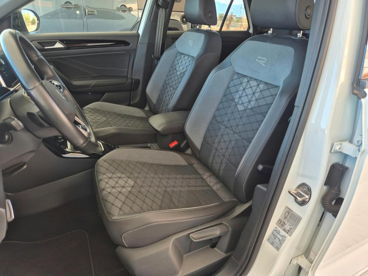 Volkswagen T-Roc 2.0 TDI 150 CV DSG R-Line