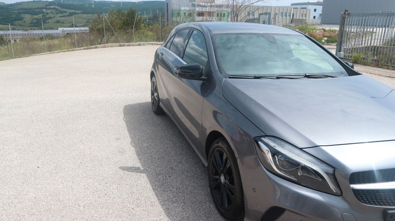 Mercedes-Benz A-Class 2017 photo 3