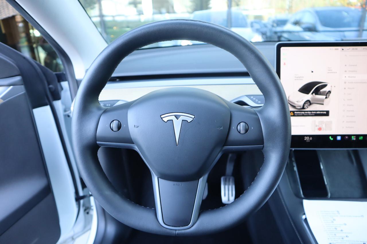 Tesla Model Y 299CV - POMPA DI CALORE - CAMERA