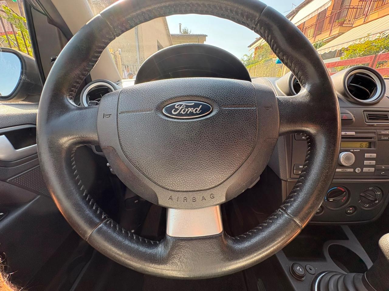 Ford Fiesta 1.4 TDCi 5p. Ghia