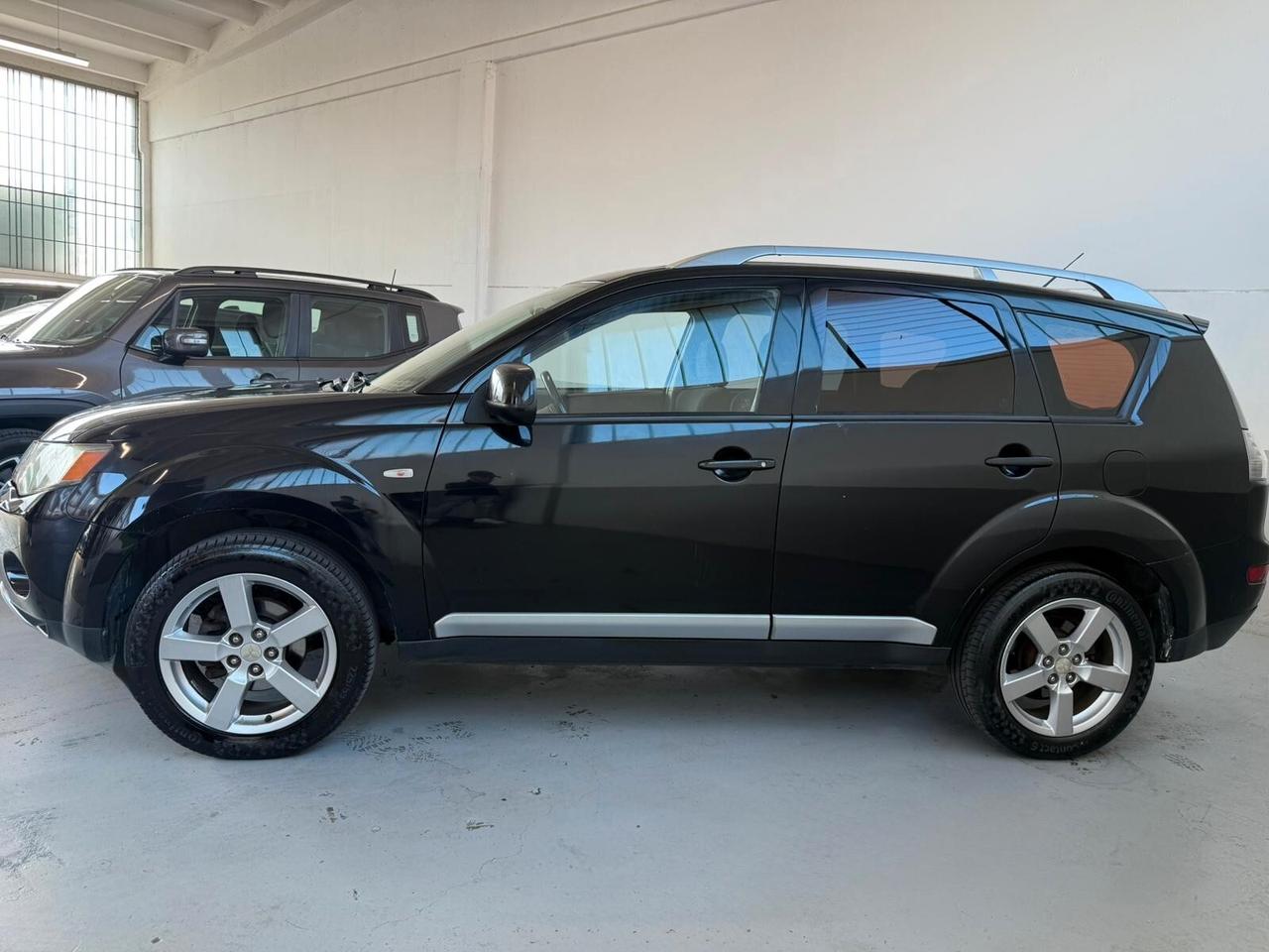 Mitsubishi Outlander 2.0 DI-D Invite DPF