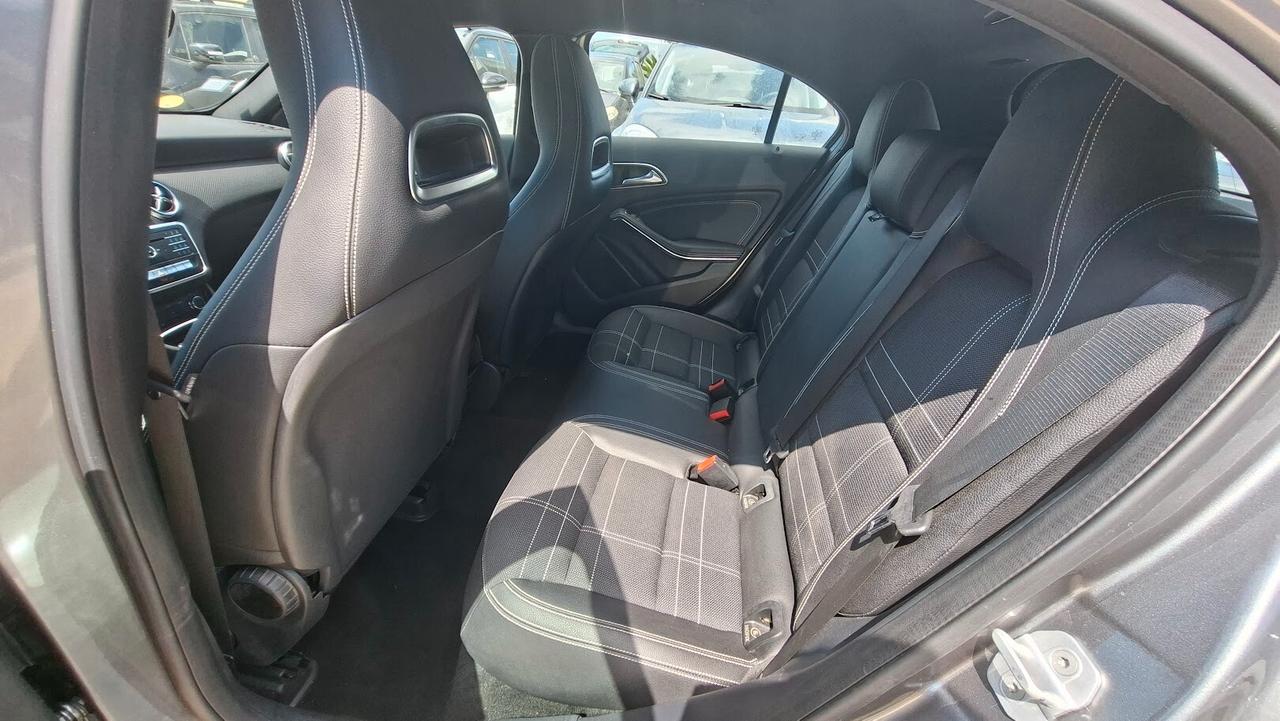 Mercedes-benz A 200 d Premium (W176)