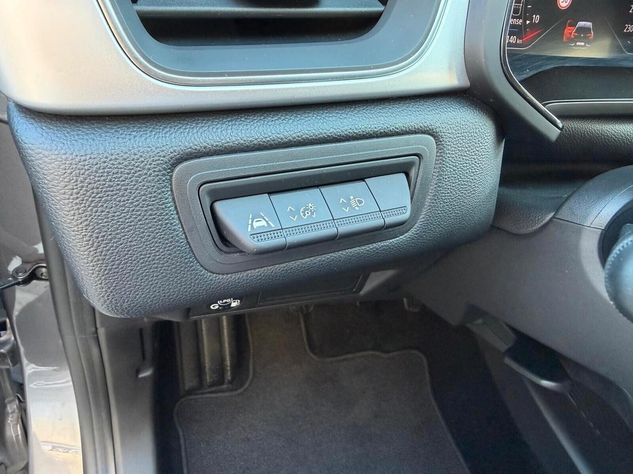 RENAULT CAPTUR 1.0 GPL DI SERIE 100CV UNICA!