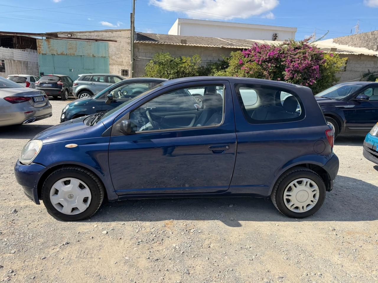 Toyota Yaris 1.3 Benzina-Gancio Traino-Neopatentati