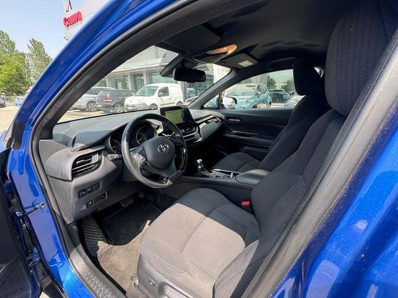 Toyota C-HR 1.8 Hybrid E-CVT Trend