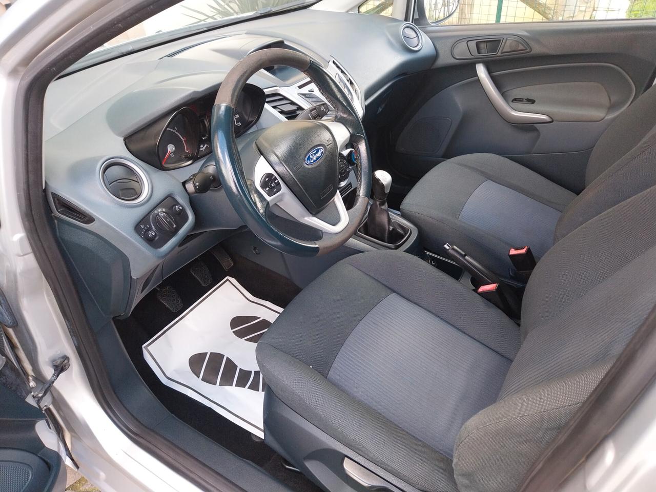 Ford Fiesta 1.2 GPL 82 CV Titanium - ok neopatentati