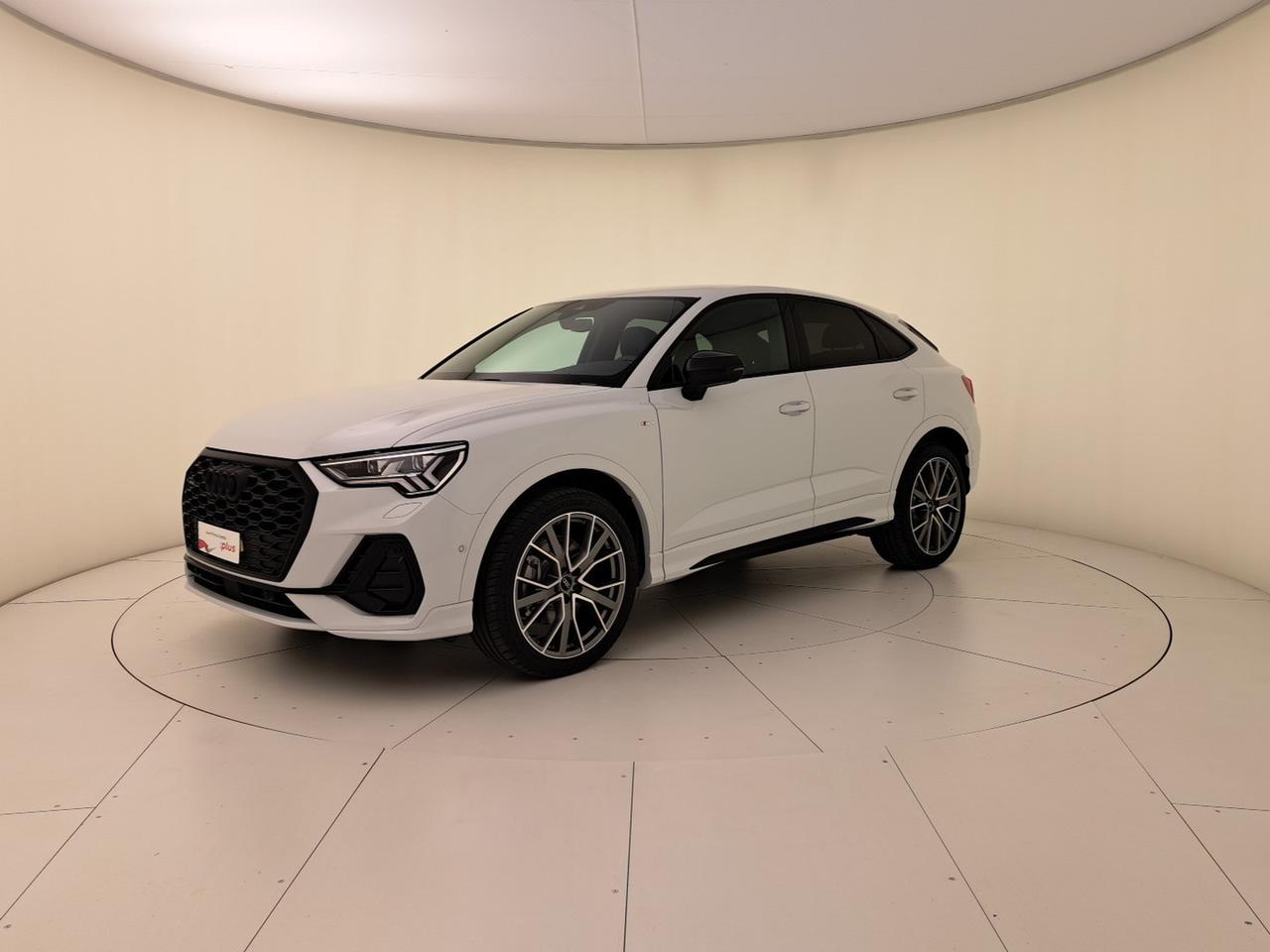 Audi Q3 sportback 40 2.0 tdi identity black quattro 193cv s-tronic