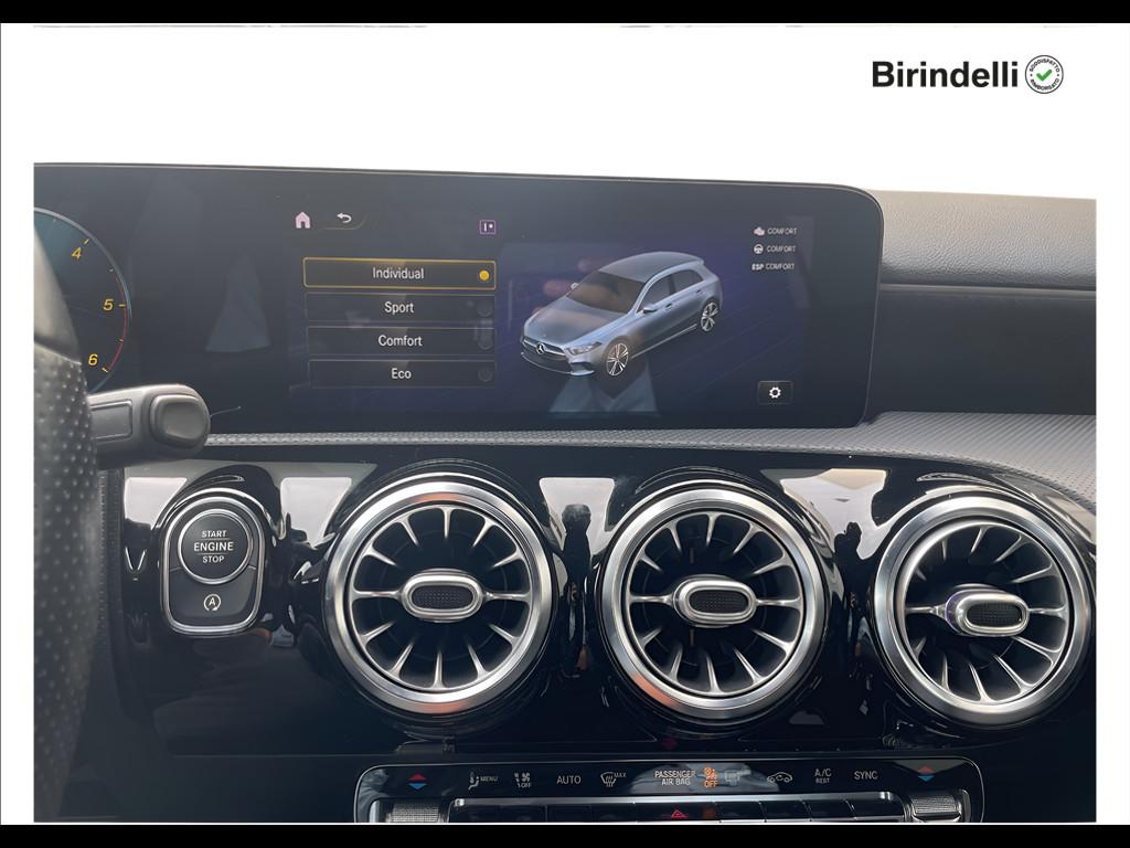 Mercedes-Benz Classe A (W177) - A 200 d Automatic 4Matic Premium