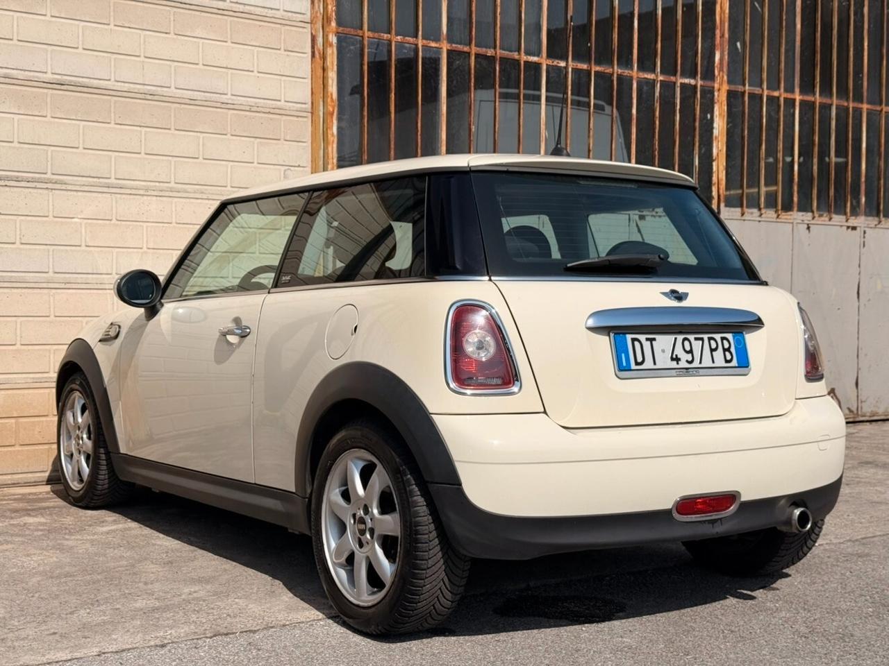Mini 1.4 16V One Chili