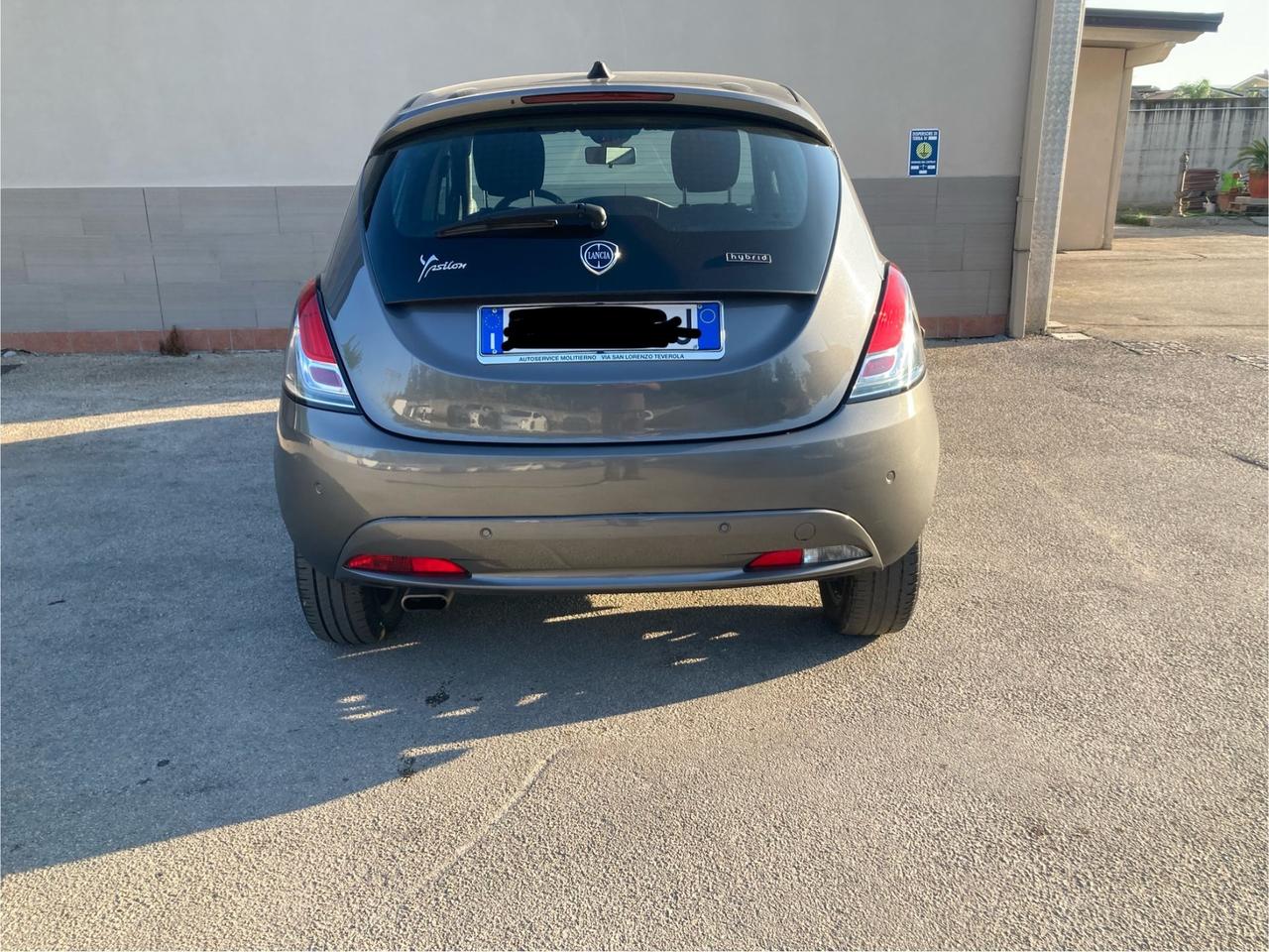 Lancia Ypsilon 1.0 FireFly 5 porte S&S Hybrid Gold