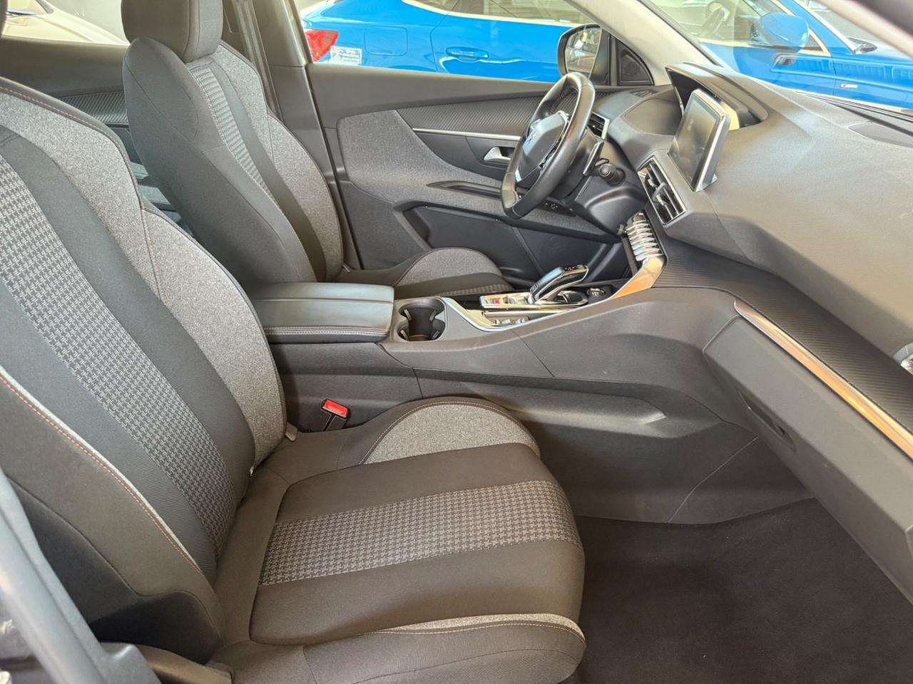 Peugeot 3008 PureTech Turbo 130 S&S EAT8 Active Pack