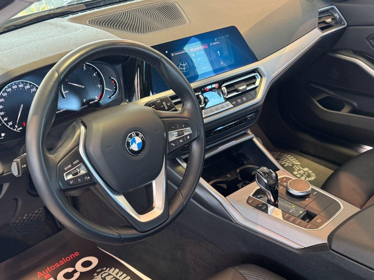 BMW Serie 3 318d Touring Tetto/Pelle/Led