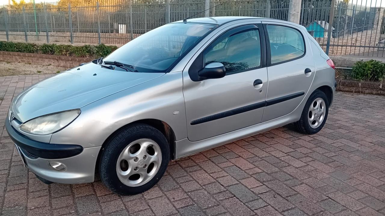 Peugeot 206 1.4 HDi 5p. XR