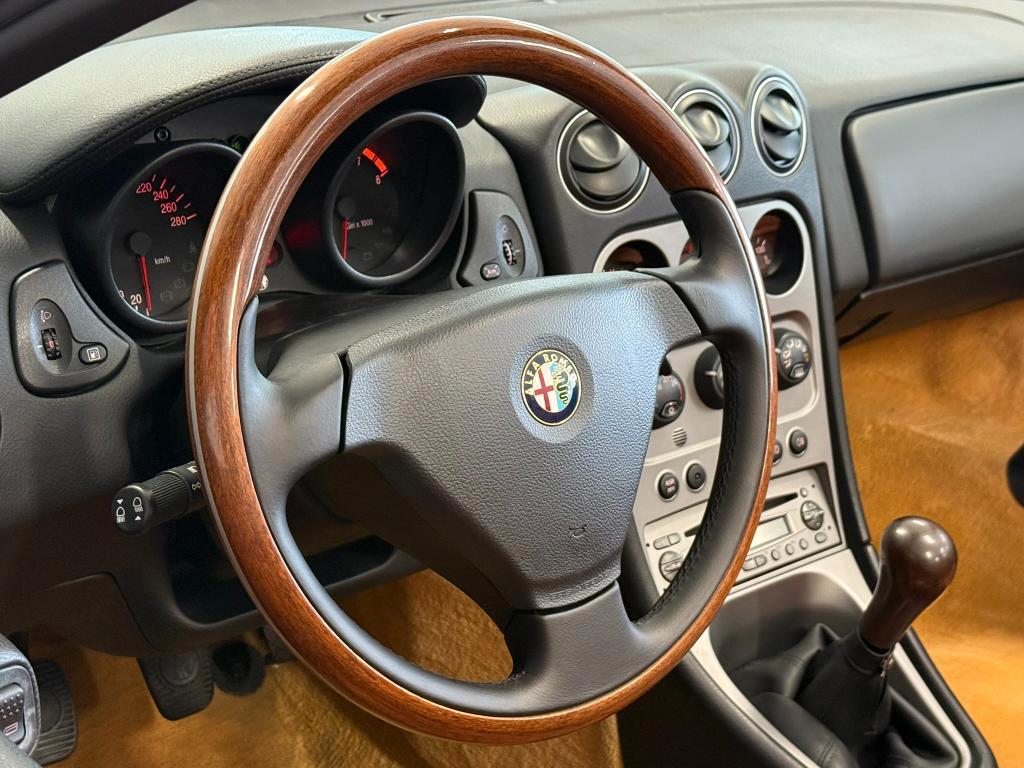 ALFA ROMEO Spider 2.0i JTS 16V cat- ROSSO ALFA - PELLE CUOIO - ASI