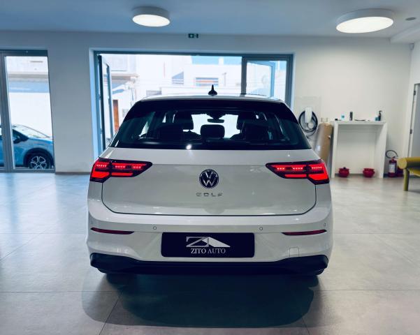 Volkswagen Golf 2.0 tdi Style 115cv dsg TETTO/IQLIGHT