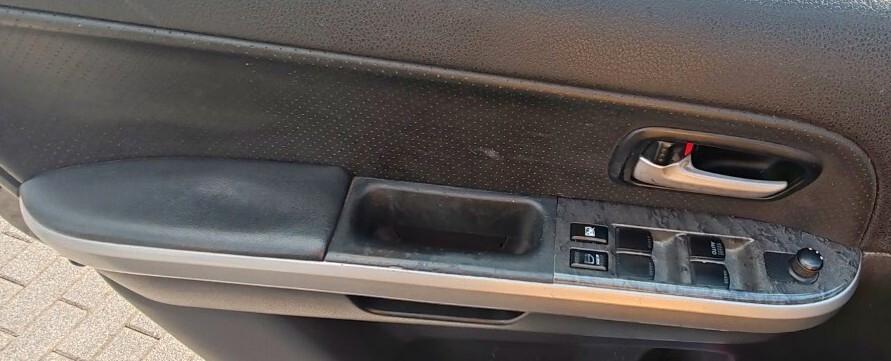 Suzuki Grand Vitara 1.9 DDiS 5P Executive Crossover