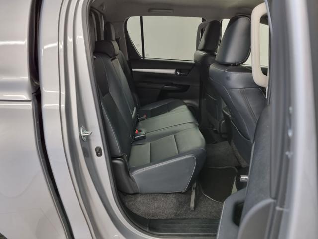 TOYOTA Hilux 2.8 D A/T 4WD 4 porte Double Cab