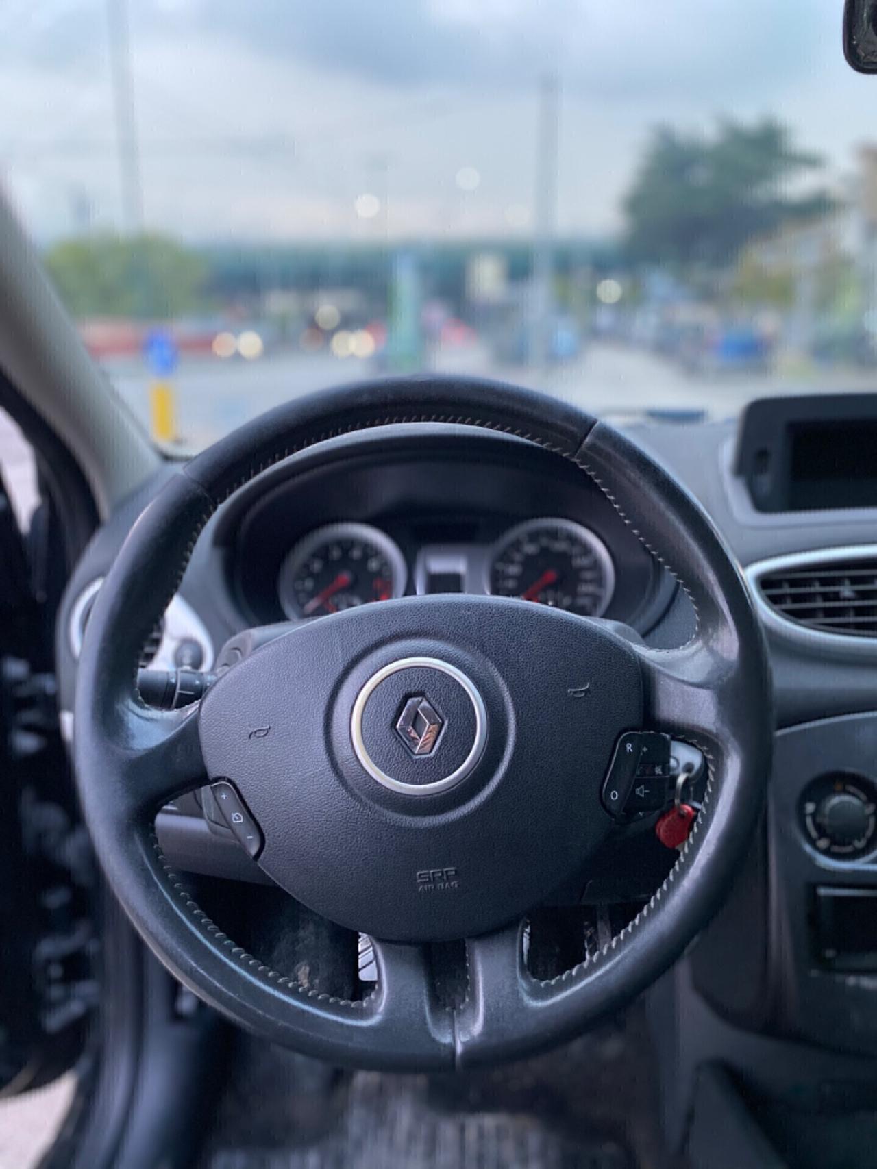 Renault Clio 1.2 benzina 5 porte 2012