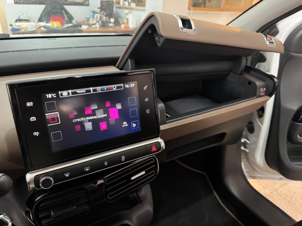 Citroen C4 Cactus BlueHDi 100 cv. Autom. Shine OK NEOPATENTATI