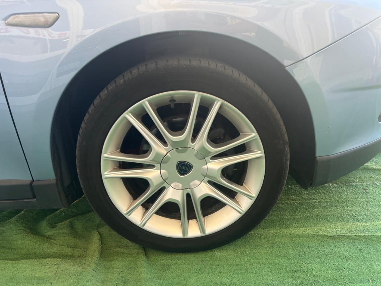 Lancia Delta 1.6 MJT DPF Platino