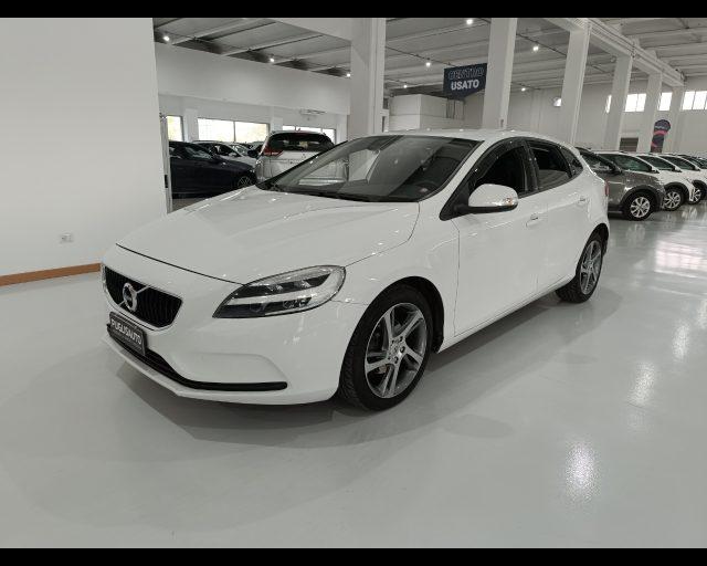 VOLVO V40 D2 Kinetic